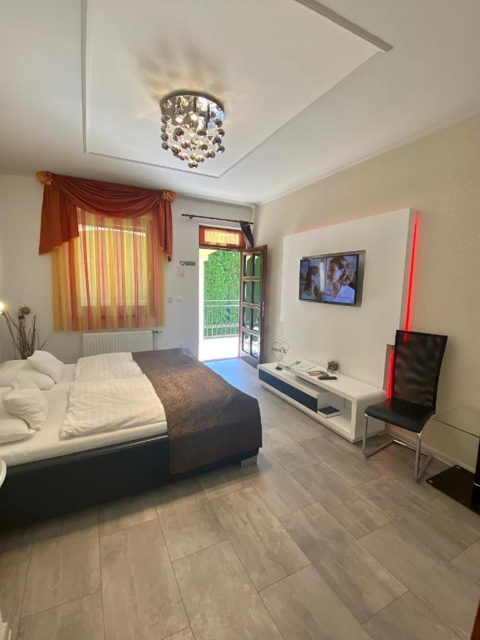 Bajor Panzio Buek-Buekfuerdo, Adults Friendly 12 Plus Zewnętrze zdjęcie
