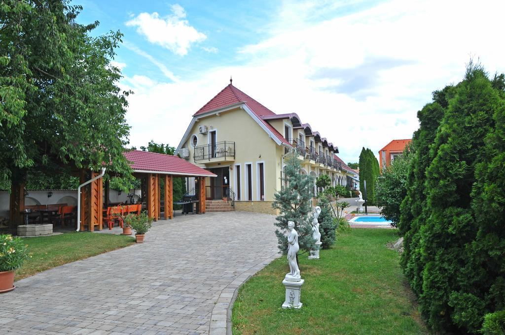 Bajor Panzio Buek-Buekfuerdo, Adults Friendly 12 Plus Zewnętrze zdjęcie