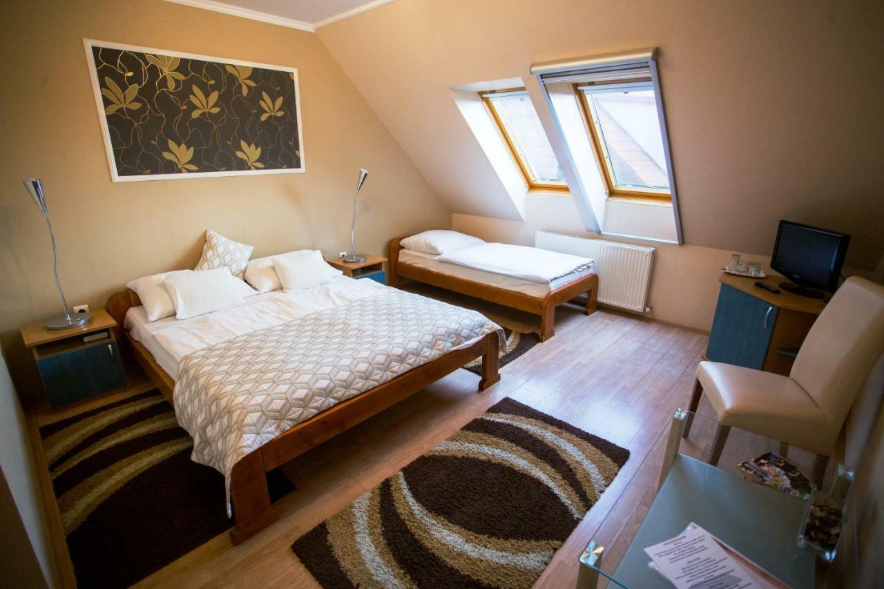 Bajor Panzio Buek-Buekfuerdo, Adults Friendly 12 Plus Zewnętrze zdjęcie